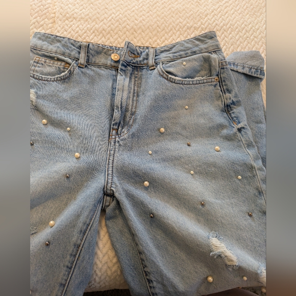 Bershka Light Blue Distressed Boyfriend Jeans: the booty jean w/ Pretty Pearls - Picture 5 of 15